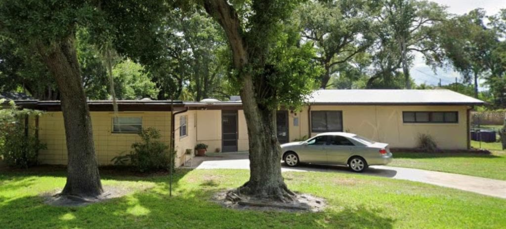 5770 CHIPOLA CIRCLE ORLANDO, FL 32839