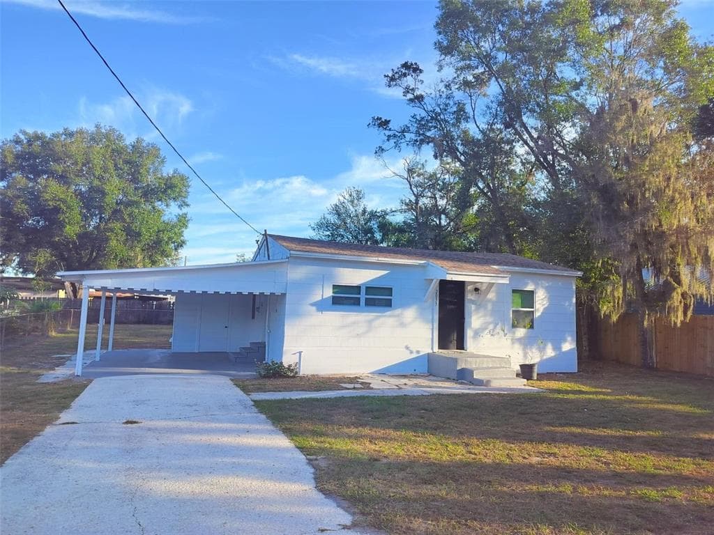 2033 WAYMAN STREET LAKELAND, FL 33815