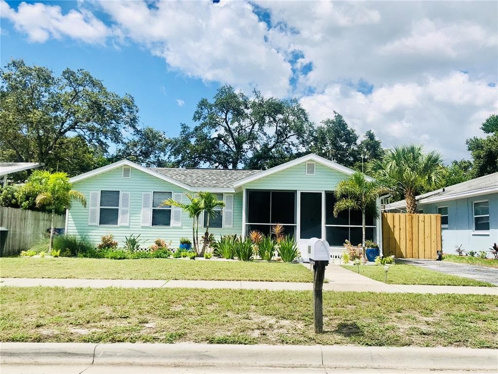 428 ORANGEWOOD DRIVE DUNEDIN, FL 34698