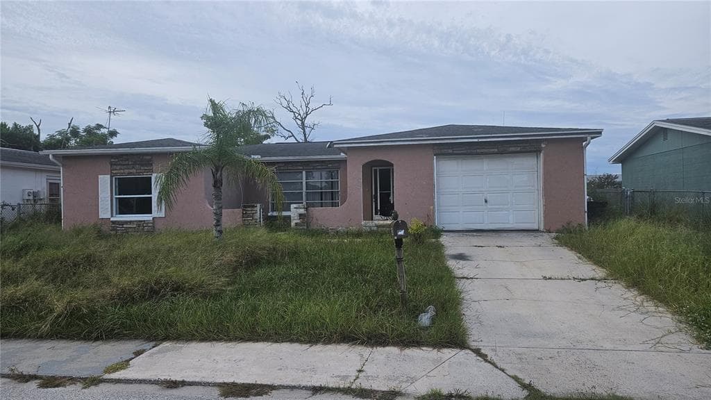 8428 PAXTON DRIVE PORT RICHEY, FL 34668