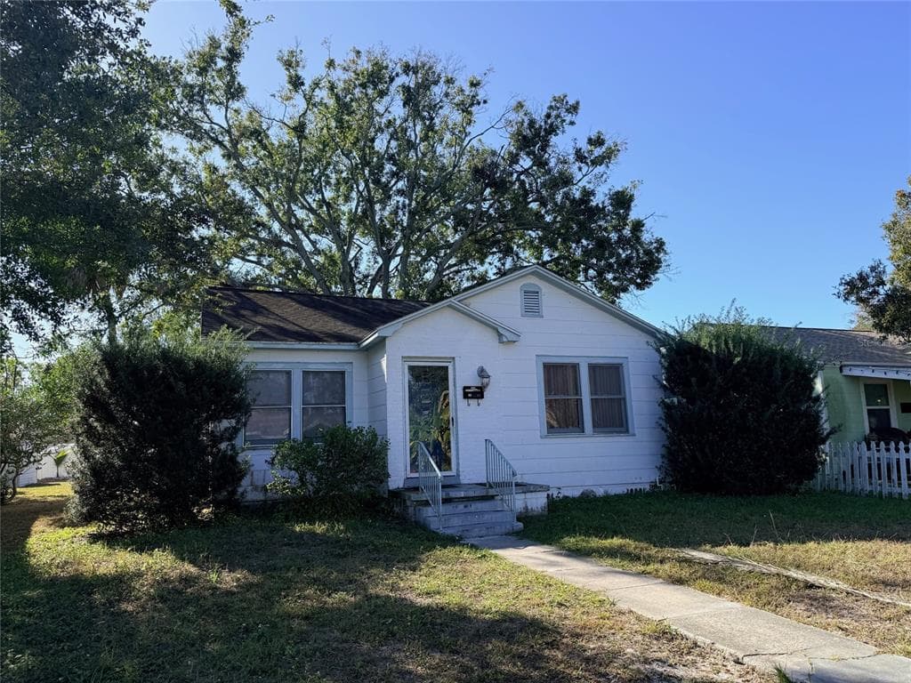 3610 DARTMOUTH AVENUE N ST PETERSBURG, FL 33713