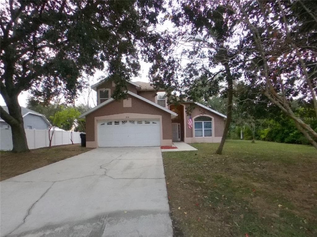 528 NEVADA LOOP ROAD DAVENPORT, FL 33897