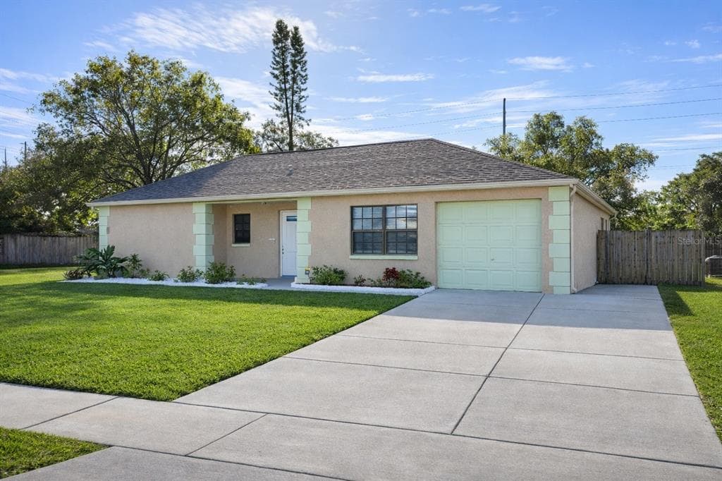 2902 BLOSSOM LAKE DRIVE HOLIDAY, FL 34691