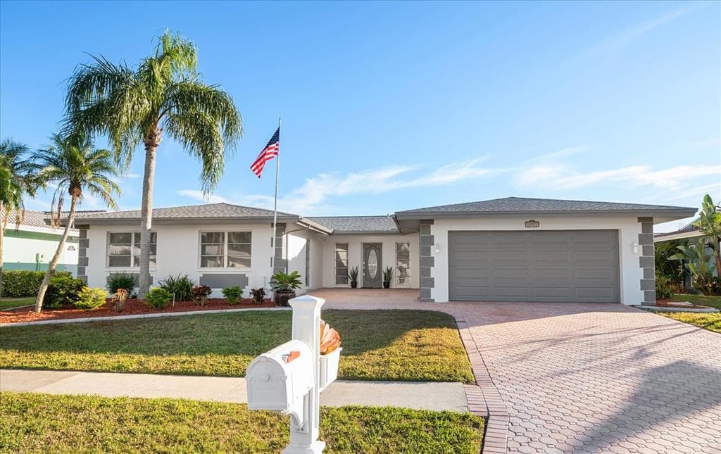 14922 CROWN DRIVE LARGO, FL 33774