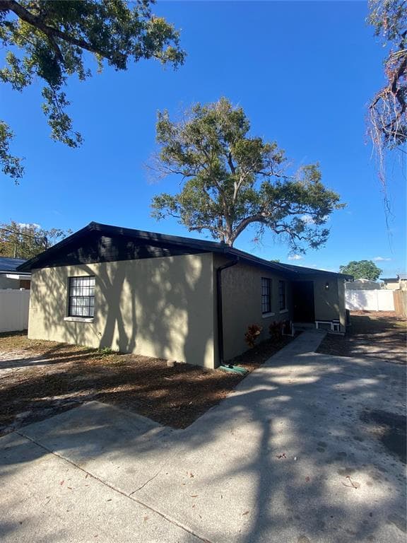 3405 W SLIGH AVENUE TAMPA, FL 33614
