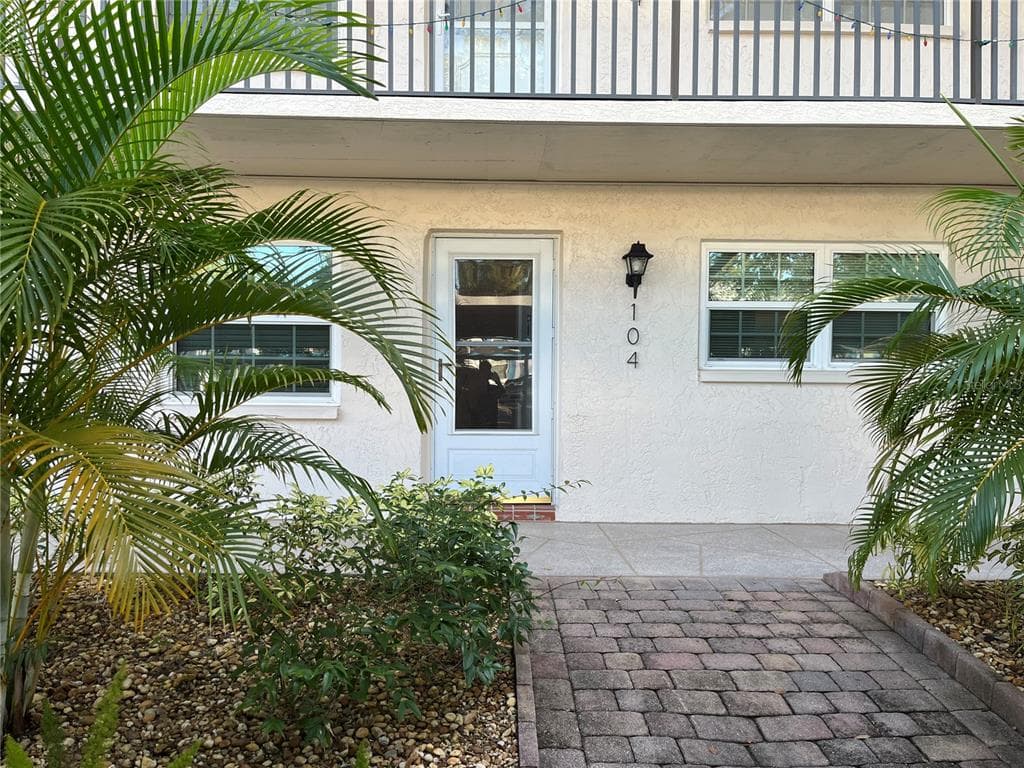 871 NEW YORK AVENUE UNIT 104