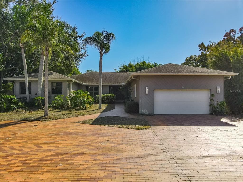 35 BAYWOOD COURT PALM HARBOR, FL 34683