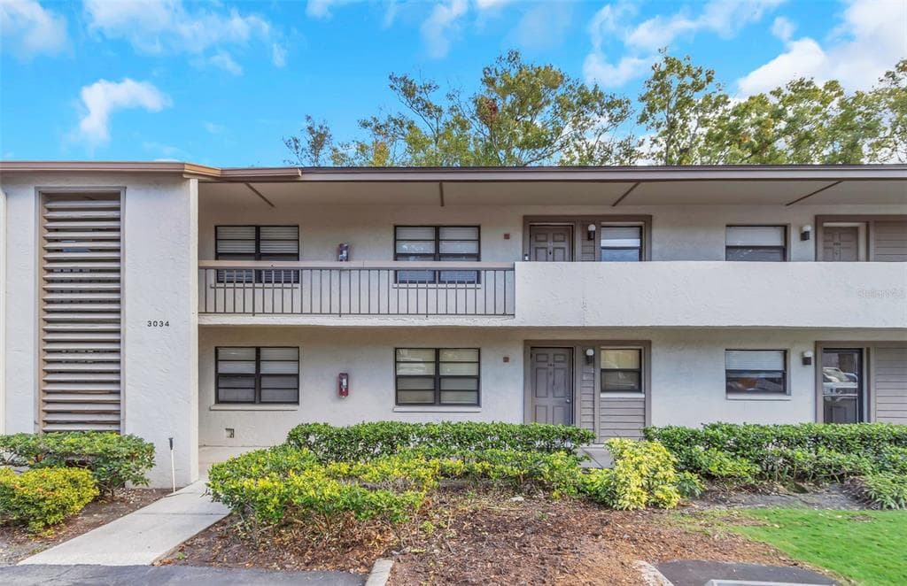 3034 EASTLAND BOULEVARD UNIT D203 CLEARWATER, FL 33761