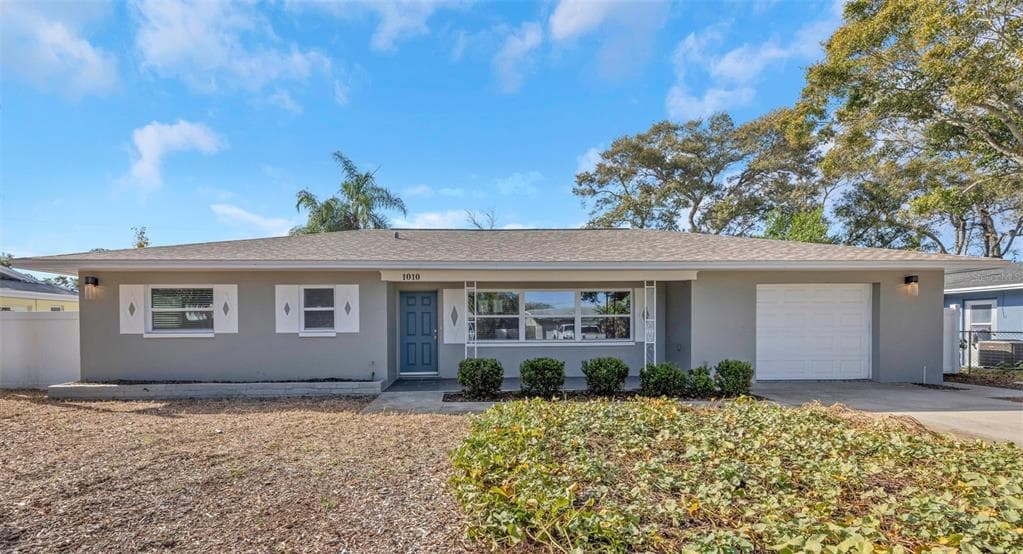 1010 EMERSON DRIVE DUNEDIN, FL 34698