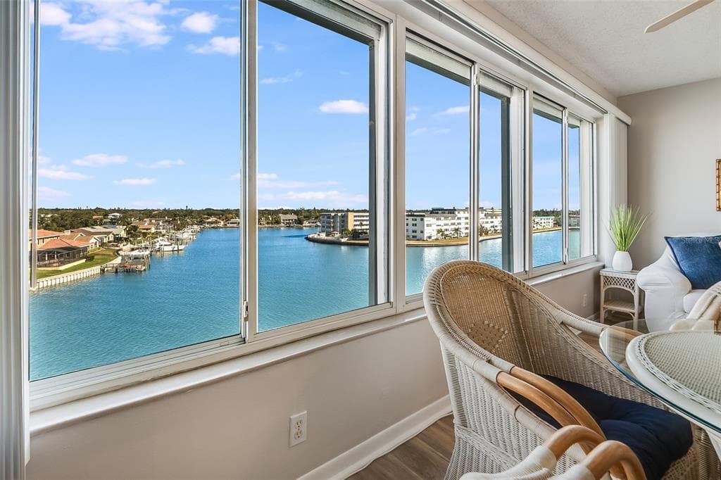 6075 SHORE BOULEVARD S UNIT 503 GULFPORT, FL 33707