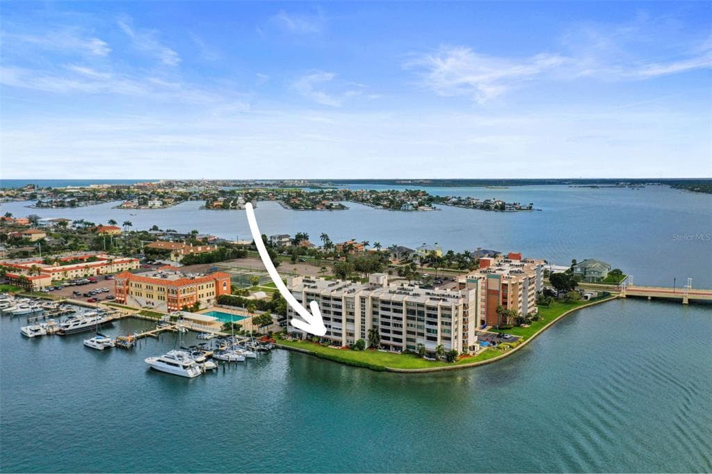 450 TREASURE ISLAND CAUSEWAY UNIT 208 TREASURE ISLAND, FL 33706