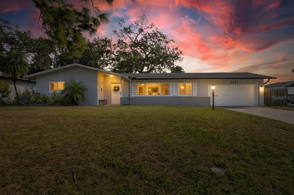 1511 HUNTER LANE CLEARWATER, FL 33764