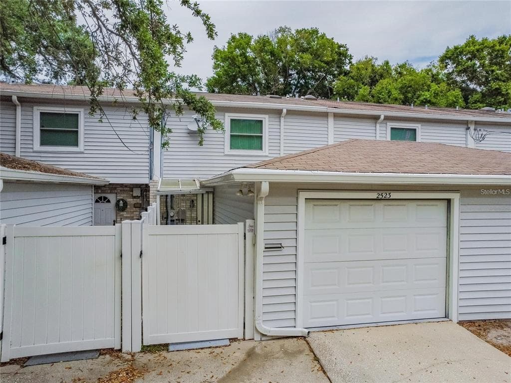 2523 W TENNESSEE AVENUE TAMPA, FL 33629