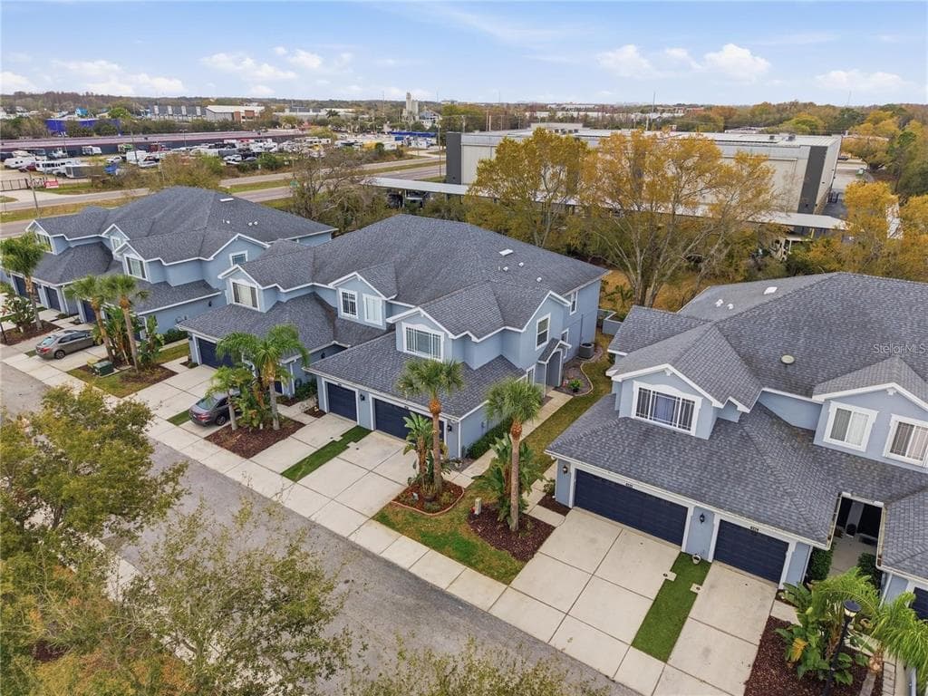 6024 PARKSIDE MEADOW DRIVE TAMPA, FL 33625