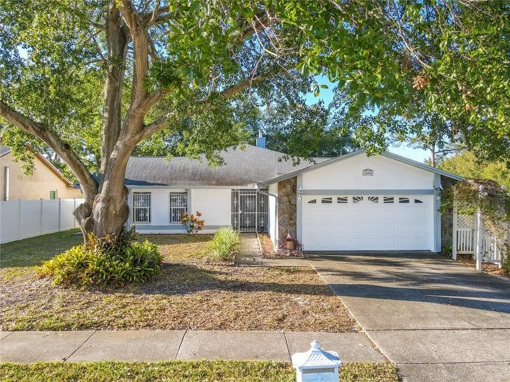 6808 SEAFAIRER DRIVE TAMPA, FL 33615