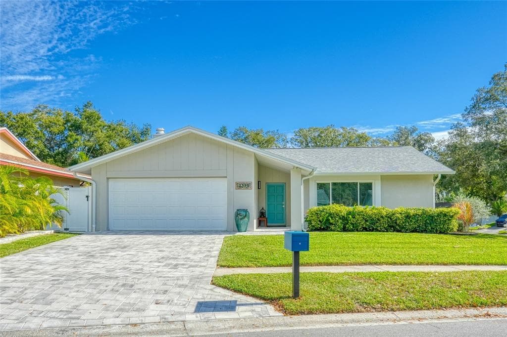 2339 ORANGESIDE ROAD PALM HARBOR, FL 34683