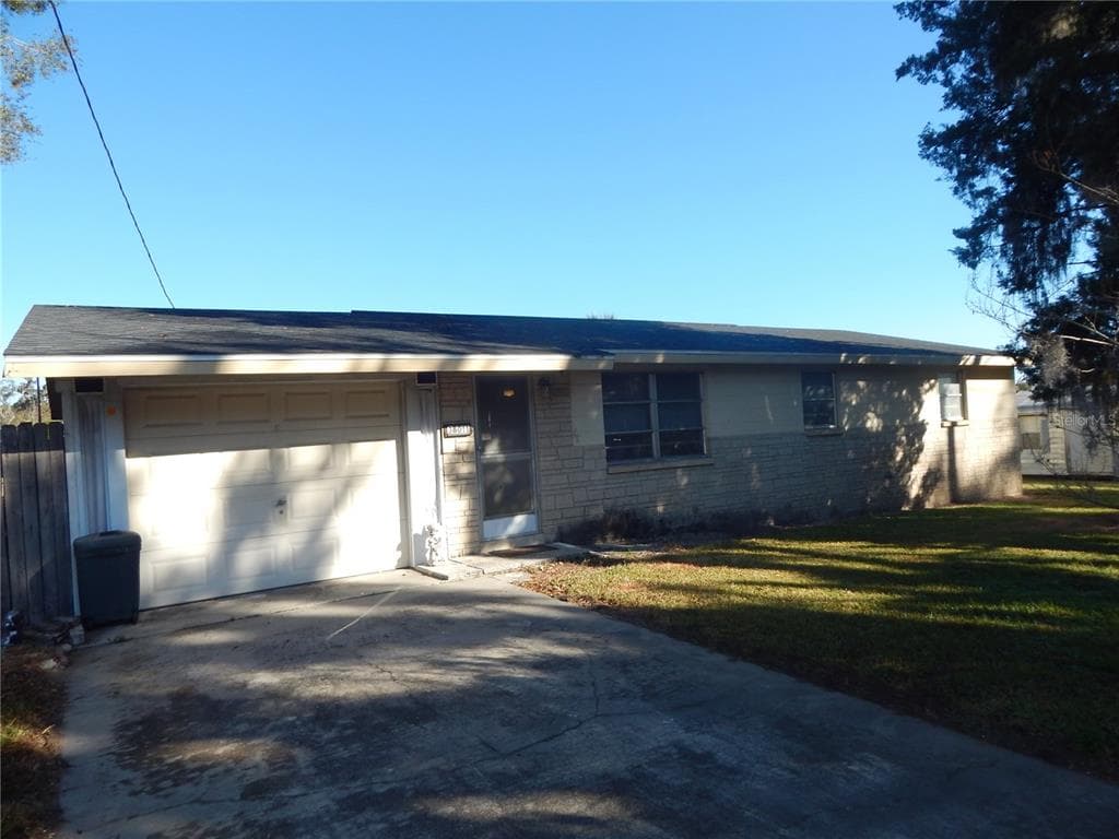 38011 DIXIE AVENUE DADE CITY, FL 33525