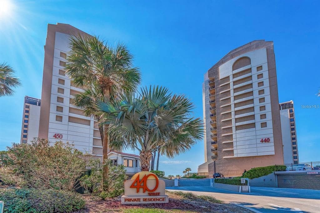 450 S GULFVIEW BOULEVARD UNIT 708 CLEARWATER BEACH, FL 33767