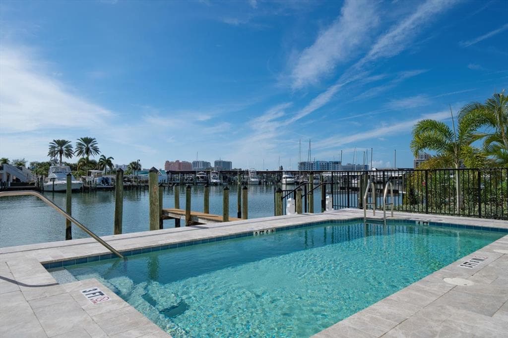 211 DOLPHIN POINT UNIT 301 CLEARWATER, FL 33767