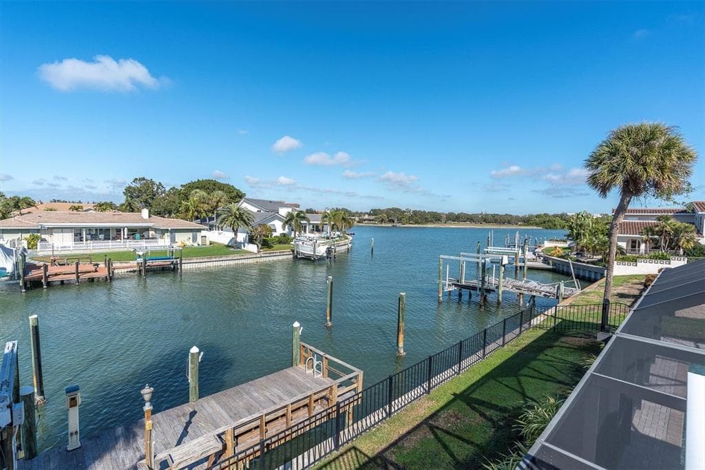 4935 62ND AVENUE S ST PETERSBURG, FL 33715