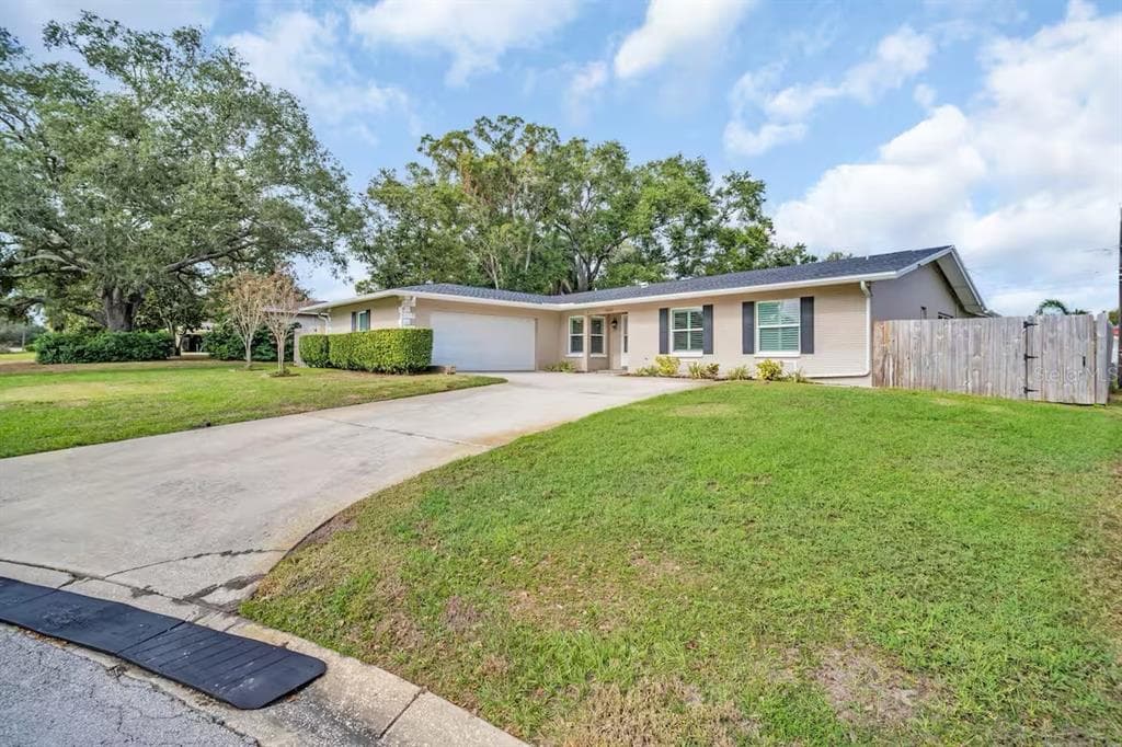 1840 PALMCREST LANE CLEARWATER, FL 33764