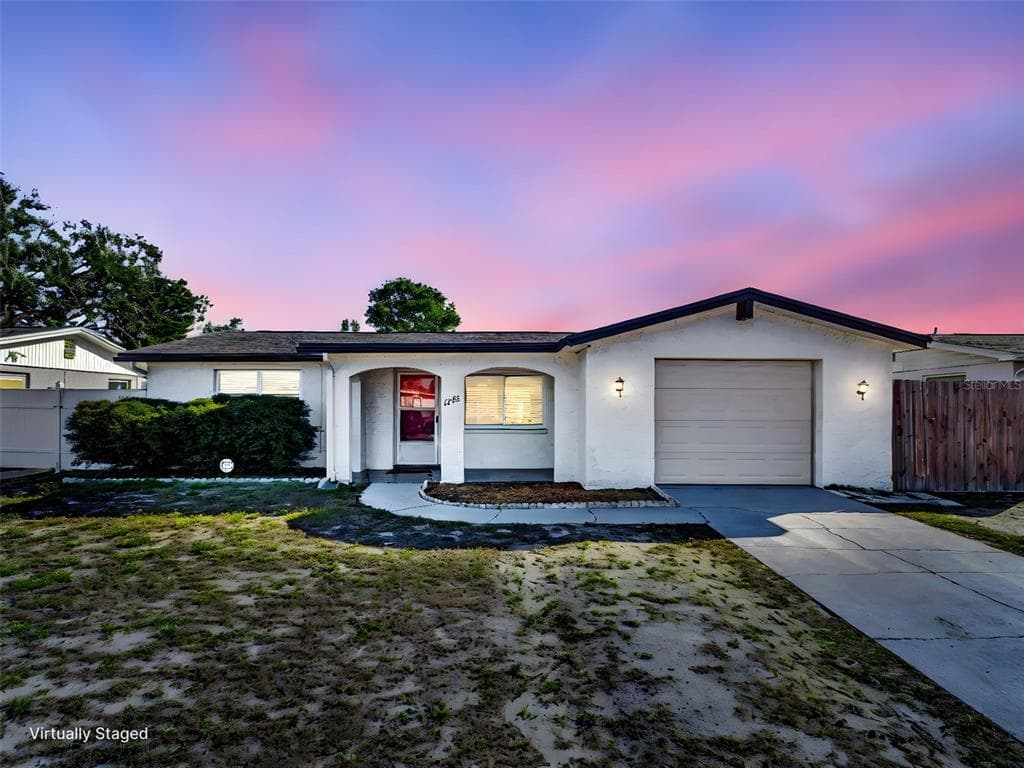 1242 VIKING DRIVE HOLIDAY, FL 34691