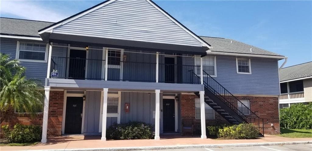 200 COUNTRY CLUB DRIVE UNIT 906 LARGO, FL 33771