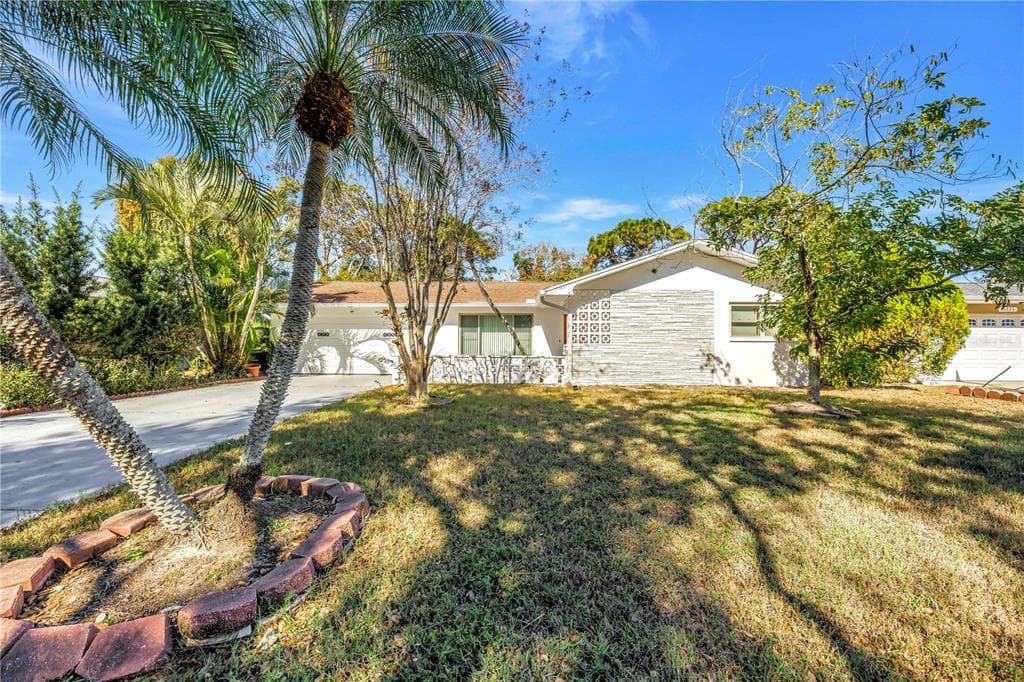 11343 87TH AVENUE SEMINOLE, FL 33772