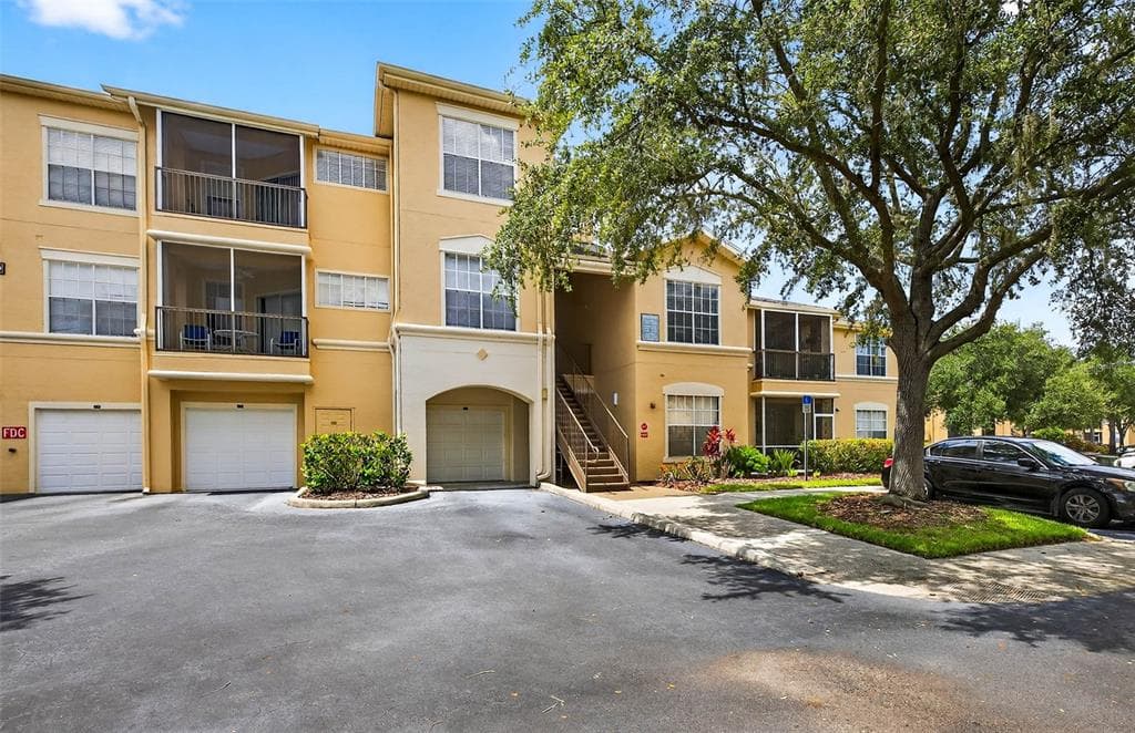 5125 PALM SPRINGS BOULEVARD UNIT 8303 TAMPA, FL 33647