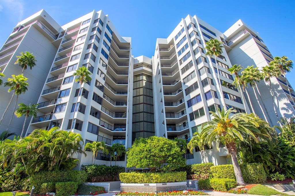 1600 GULF BOULEVARD UNIT 1111 CLEARWATER BEACH, FL 33767
