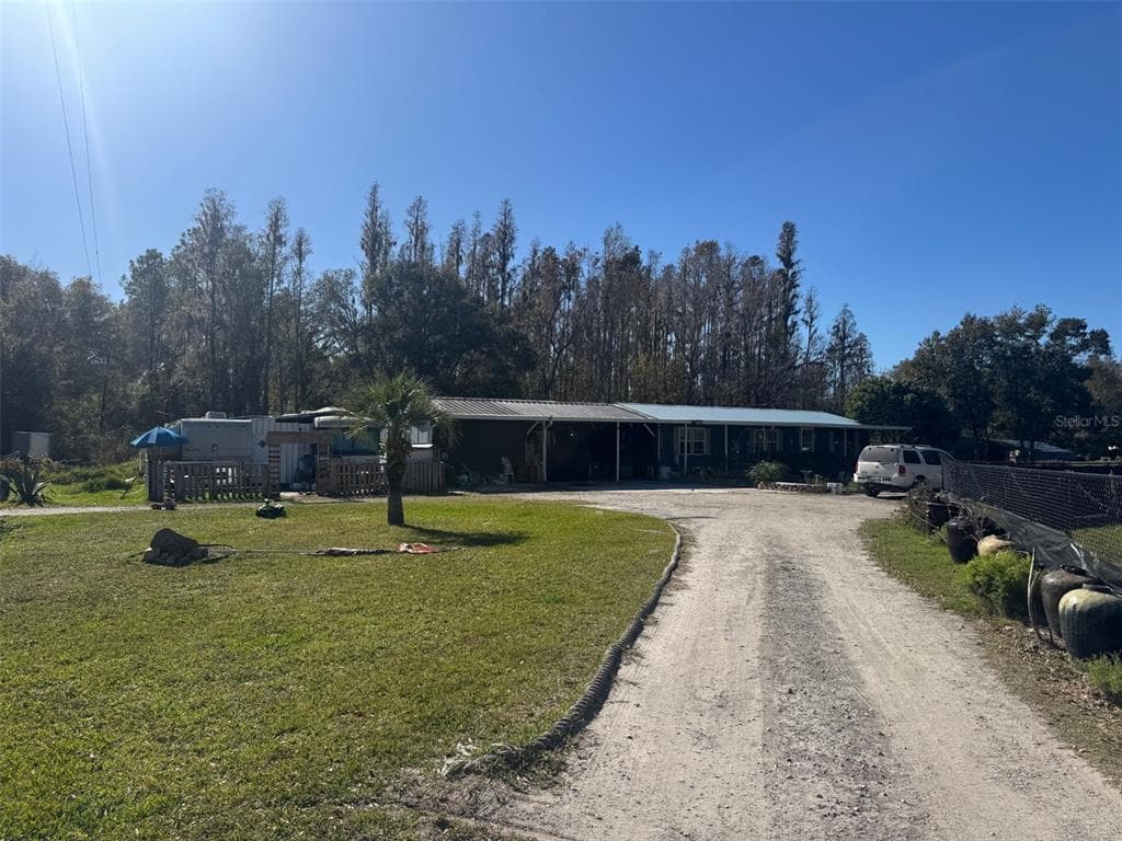 1215 KILLDEER DRIVE ZEPHYRHILLS, FL 33540