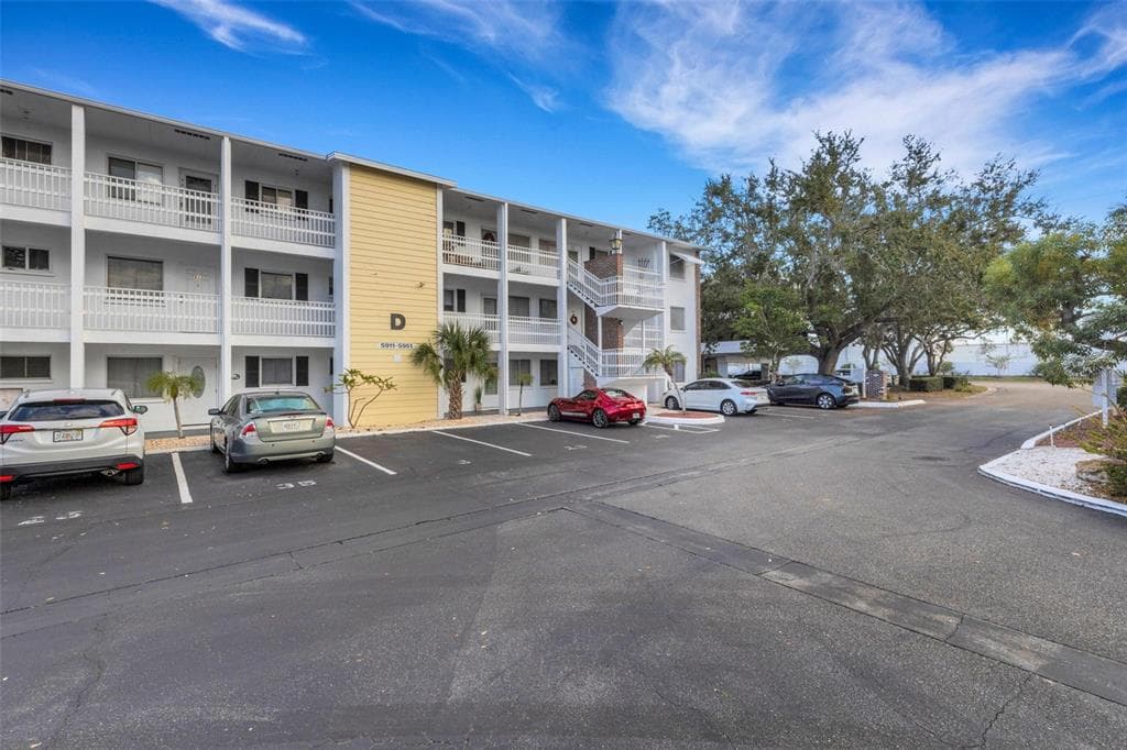 5935 TODD STREET UNIT D26 BRADENTON, FL 34207
