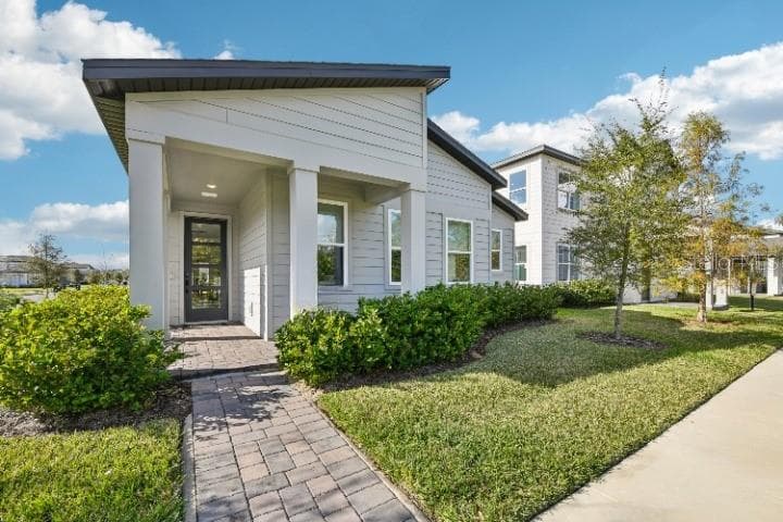 11195 GREEN CITRON ALLEY WINTER GARDEN, FL 34787
