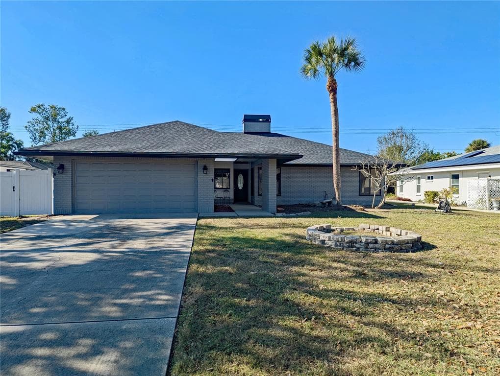 1329 PINE NEEDLE ROAD VENICE, FL 34285