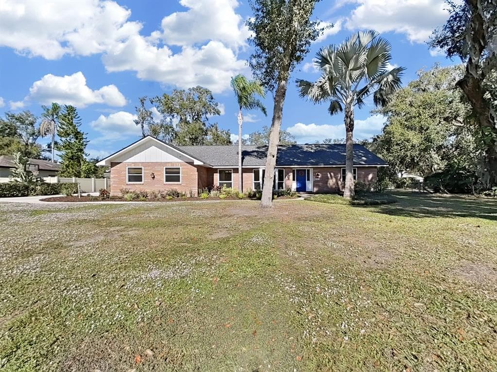 2921 CHELSEA WOODS DRIVE VALRICO, FL 33596