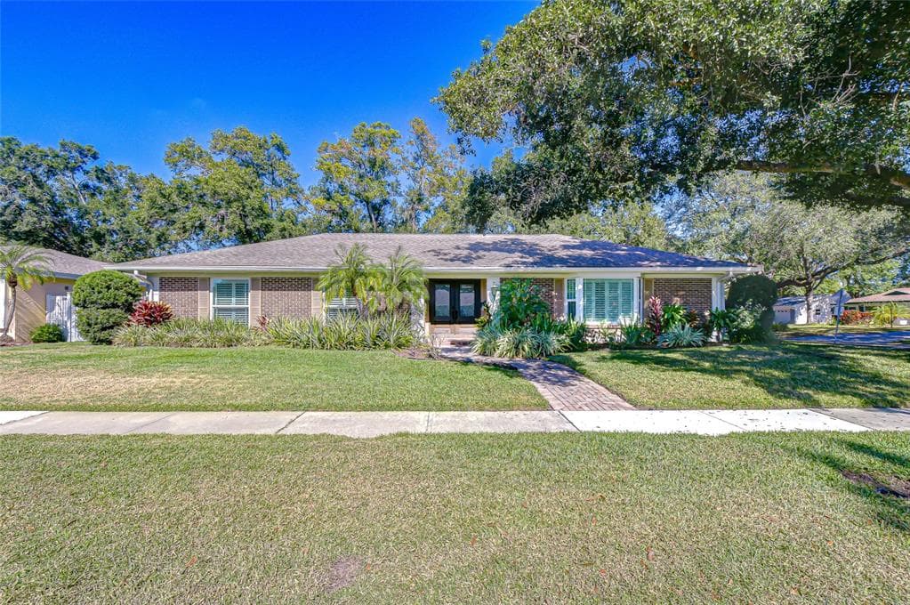10901 JUNIPERUS PLACE TAMPA, FL 33618