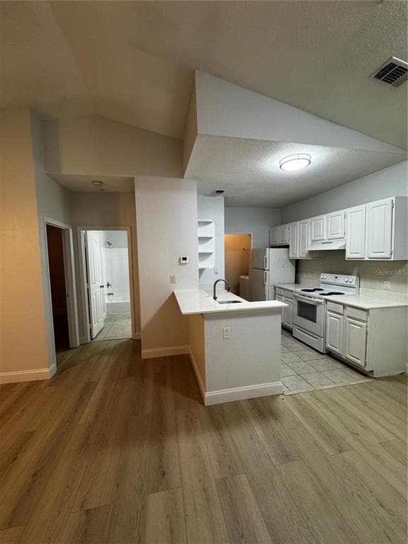 5805 LEGACY CRESCENT PLACE UNIT 302 RIVERVIEW, FL 33578