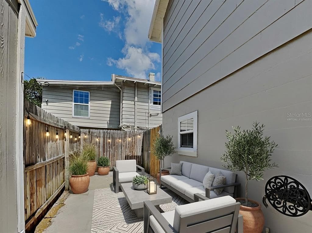 4810 2ND AVENUE N UNIT E ST PETERSBURG, FL 33713