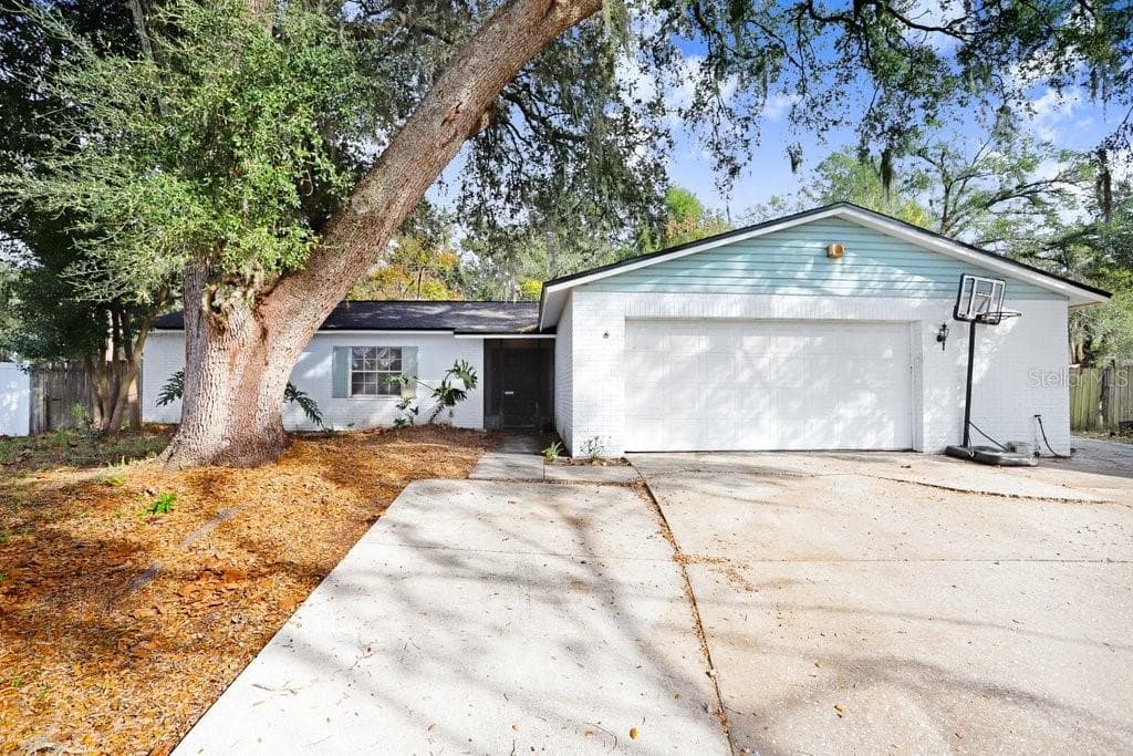 501 HILLPINE WAY BRANDON, FL 33510