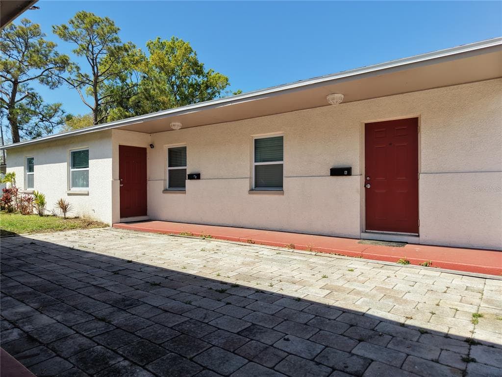 6625 S WEST SHORE BOULEVARD UNIT B TAMPA, FL 33616