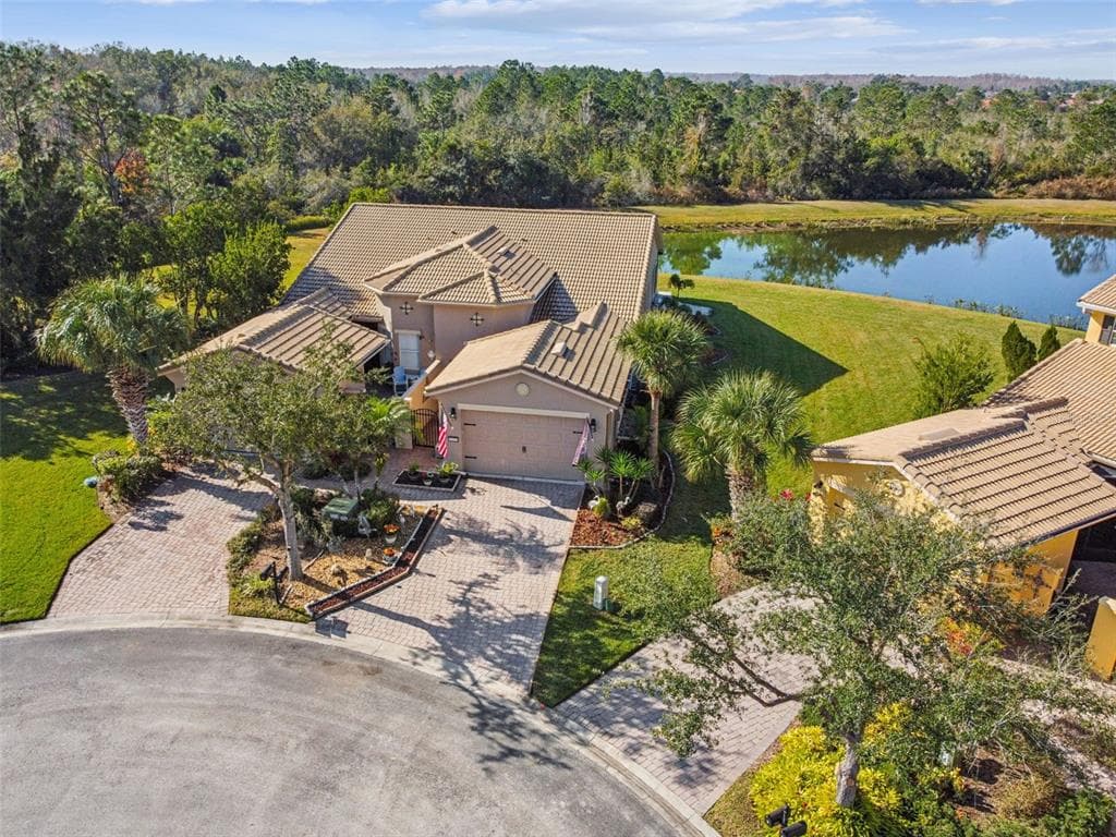 2825 PALM TREE DRIVE KISSIMMEE, FL 34759
