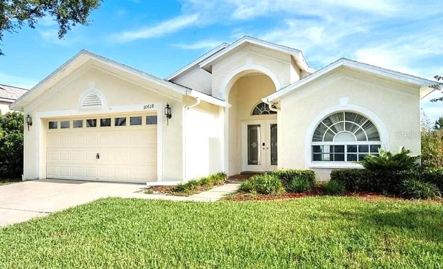 10618 LOGAN CHASE LANE RIVERVIEW, FL 33579