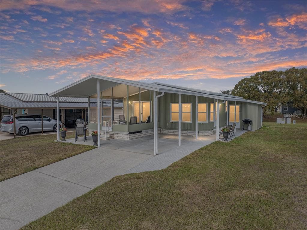 35921 HERMOSO LANE ZEPHYRHILLS, FL 33541