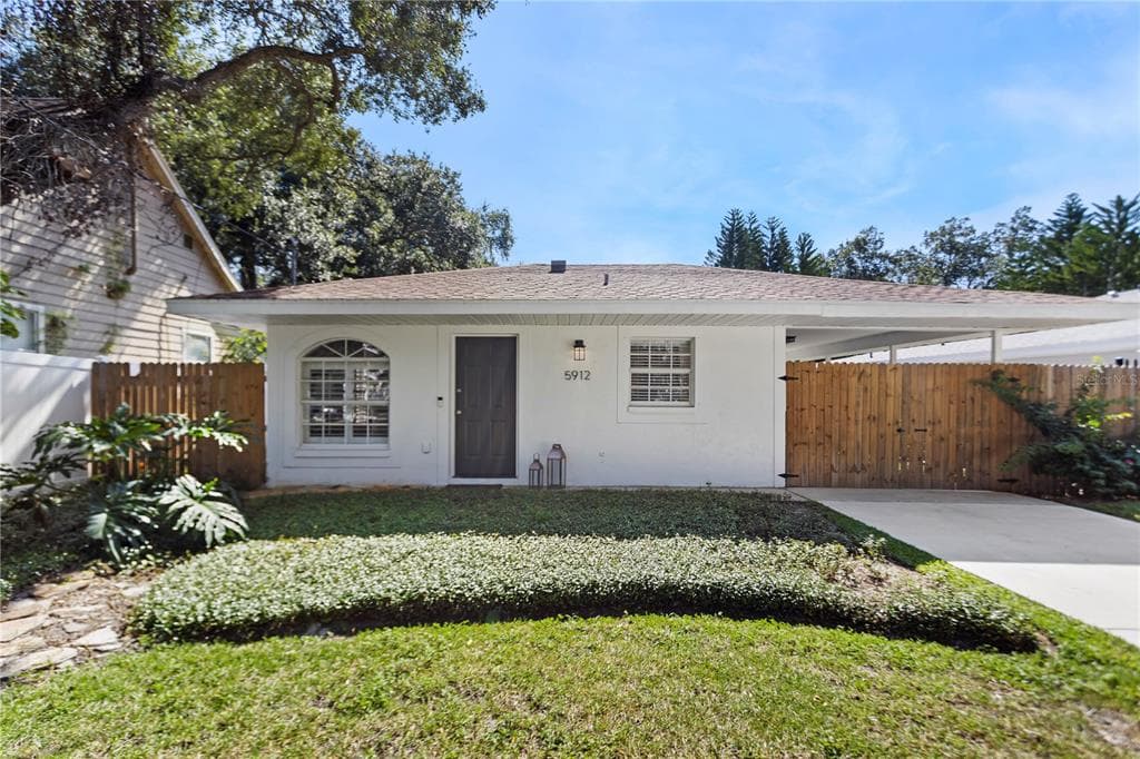 5912 S SWITZER AVENUE TAMPA, FL 33611