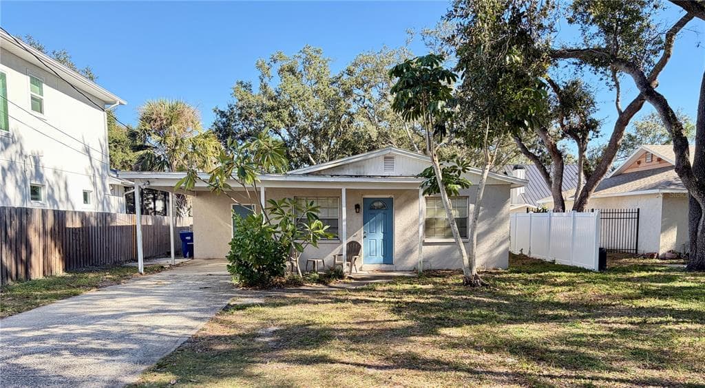 5502 S ELKINS AVENUE TAMPA, FL 33611