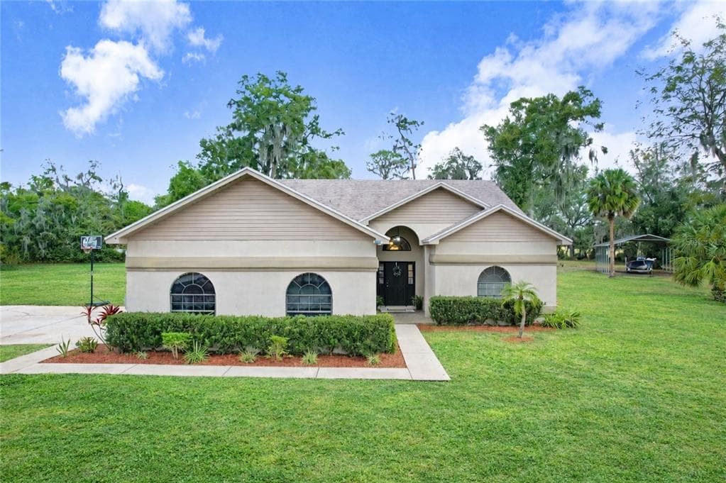 1402 STEPHENS OAK COURT PLANT CITY, FL 33567