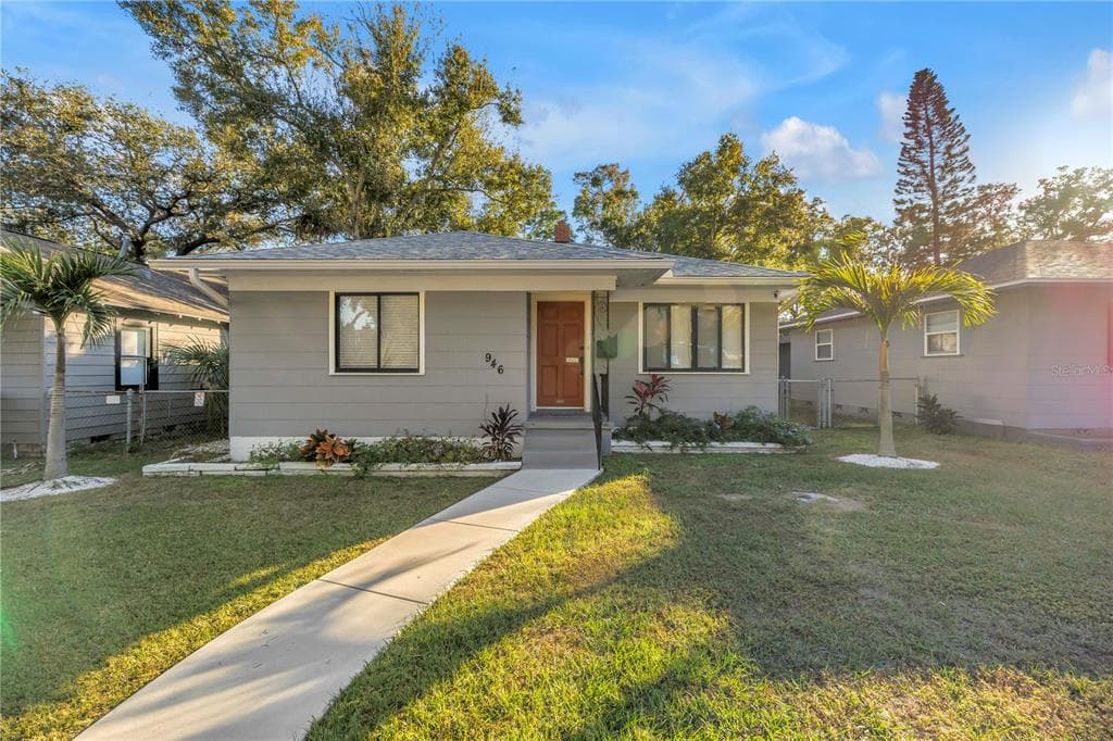946 23RD AVENUE S ST PETERSBURG, FL 33705