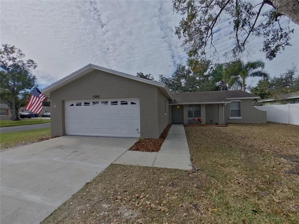 1002 SAXON COURT BRANDON, FL 33510