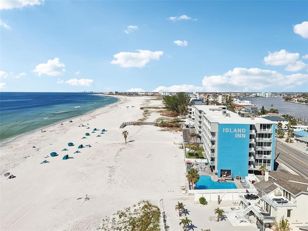 9980 GULF BOULEVARD UNIT 408 ST PETERSBURG, FL 33706