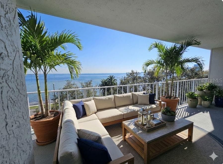 2611 BAYSHORE BOULEVARD UNIT 507 TAMPA, FL 33629